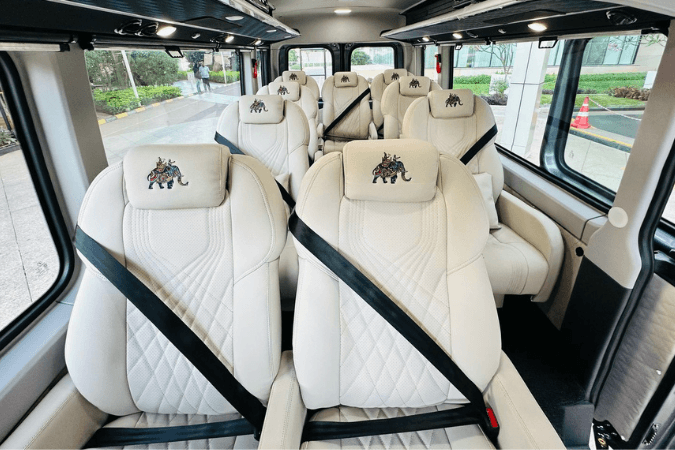 10 Seater Urbania Maharaja