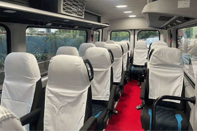 16 Seater Urbania